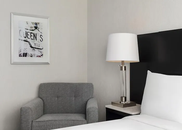 Chelsea Hotel Toronto